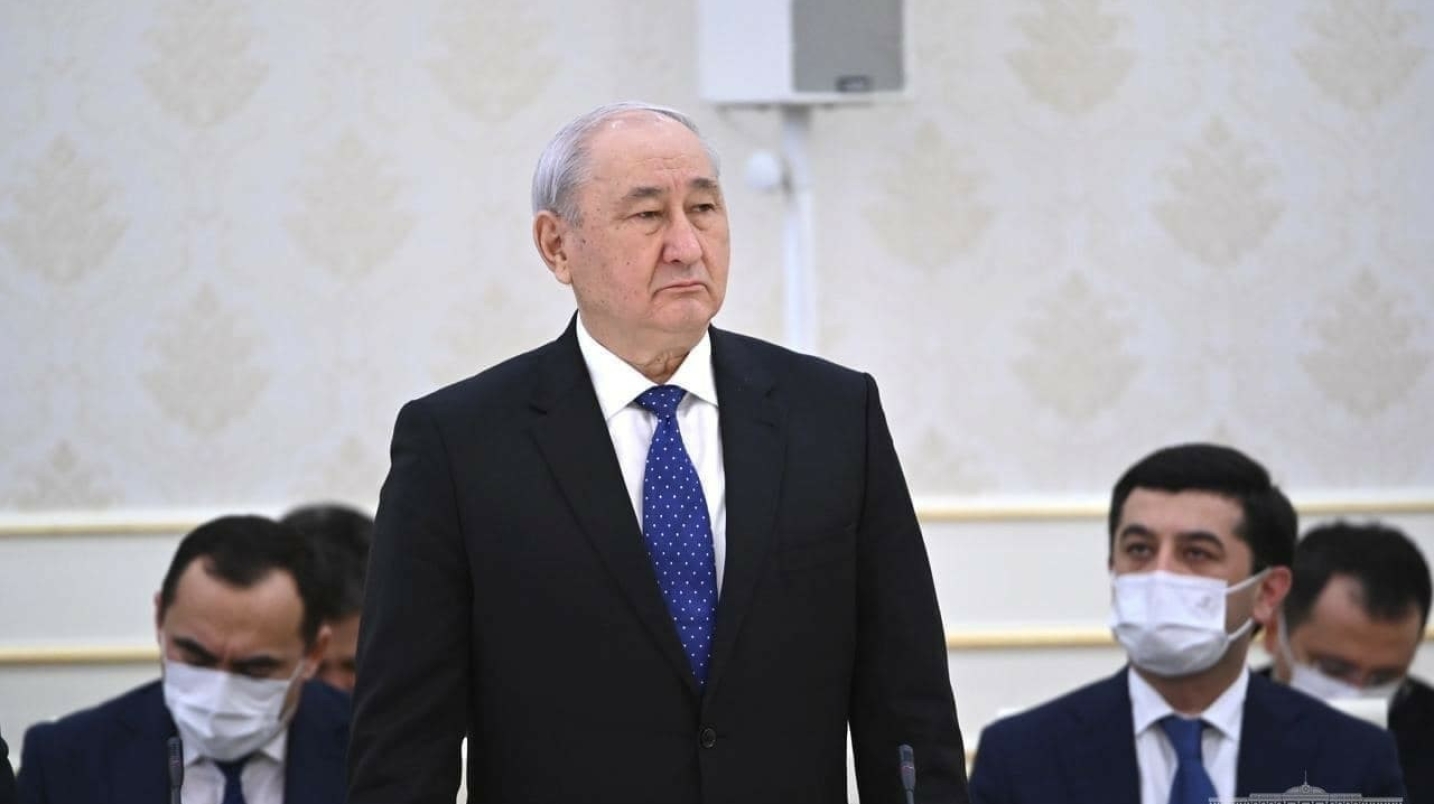 Турсинхан Худайбергенов Президент Администрациясида бошқа лавозимга ўтказилди