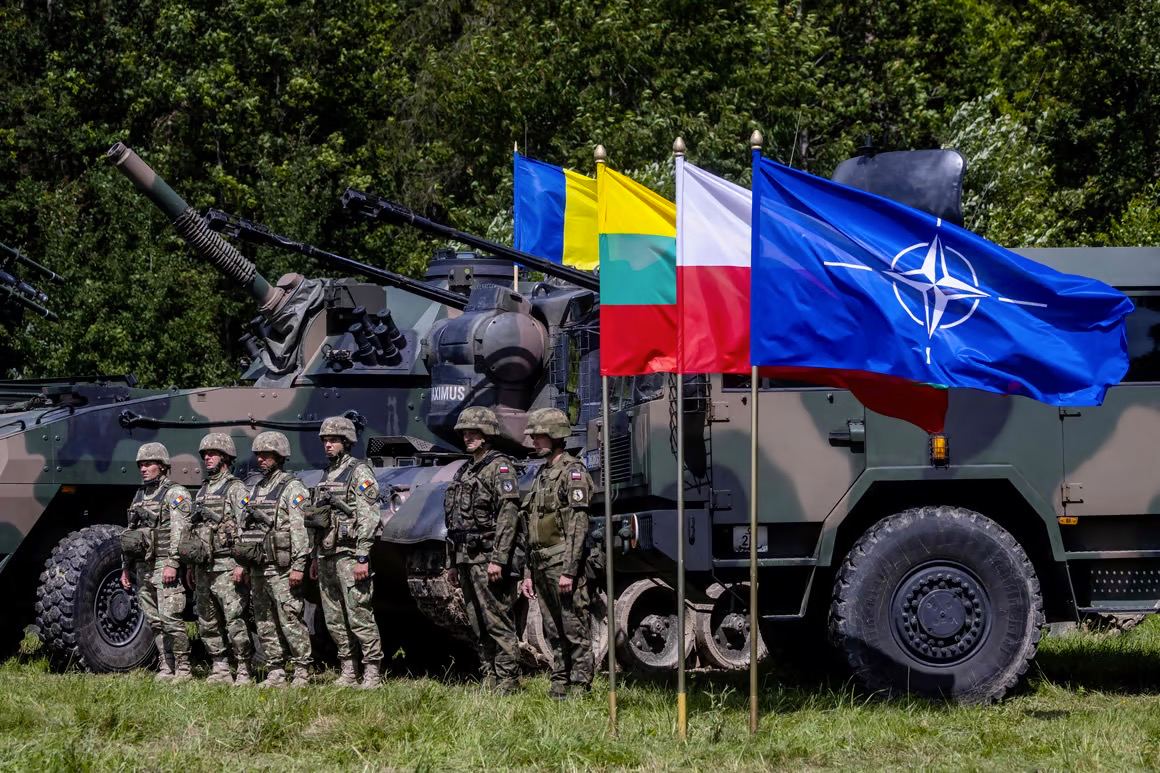 Politico: НАТО Россия чегараларига 300 000 аскар юбормоқчи