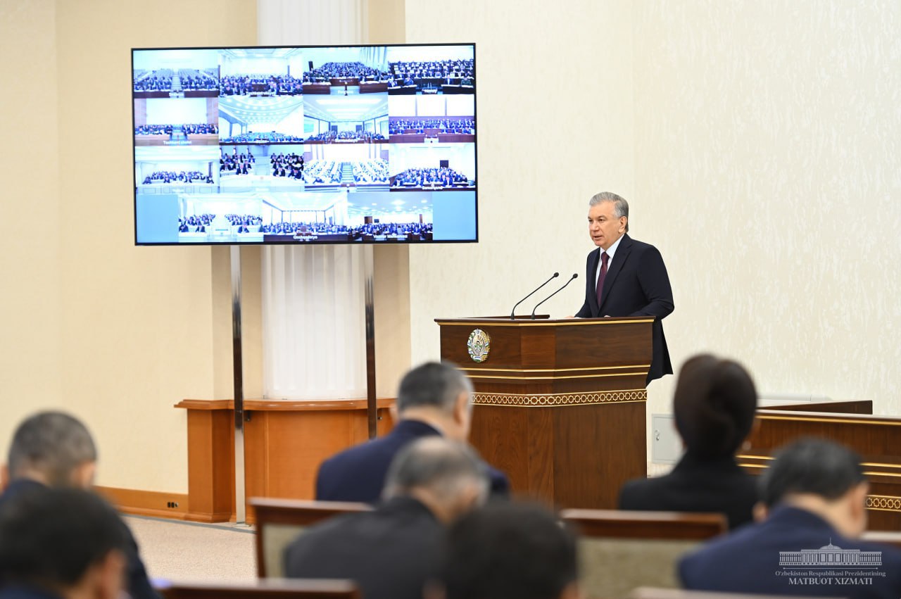 “Protokollarga amal qilmasdan, “pul ishlash” uchun farm-kompaniyalar foydasiga retsept yozilyapti” – Shavkat Mirziyoyev