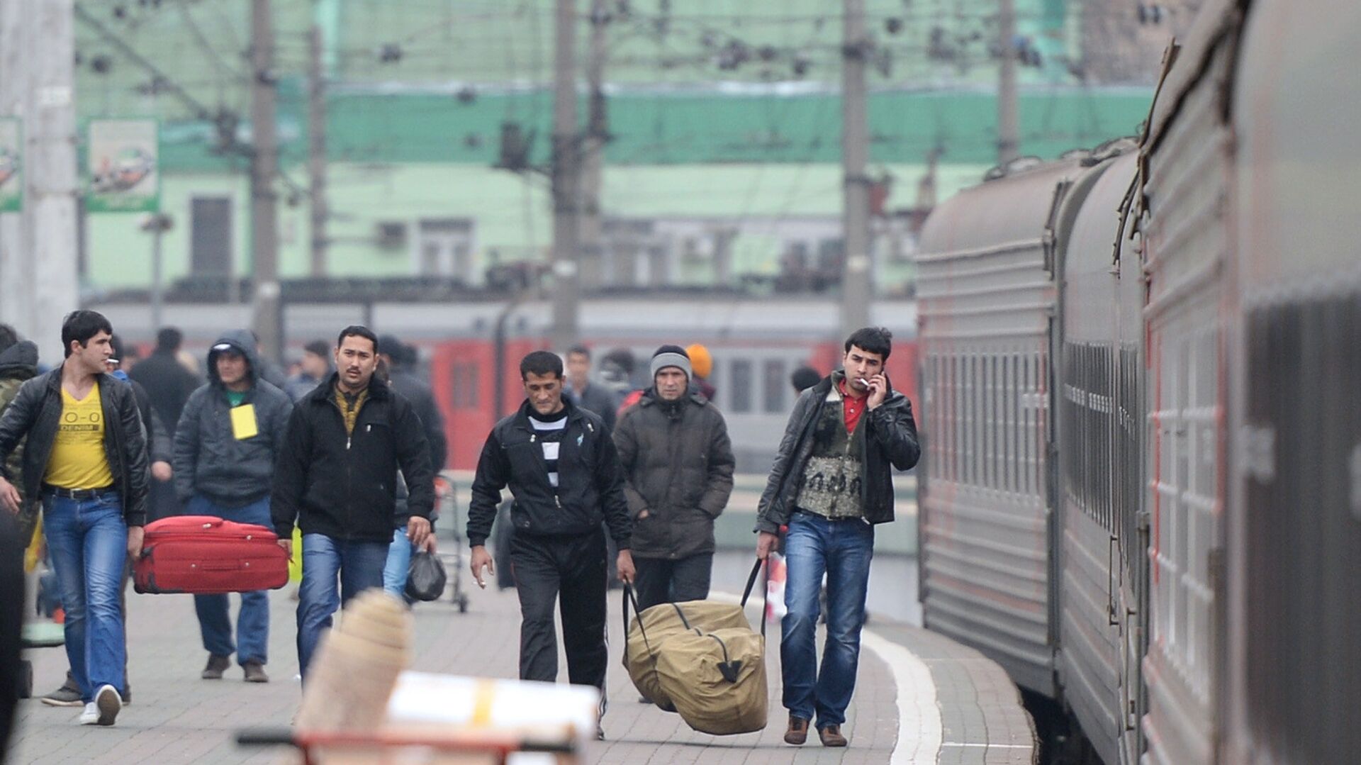 Polshada muhojirlarga qarata o‘q otishga ruxsat berildi