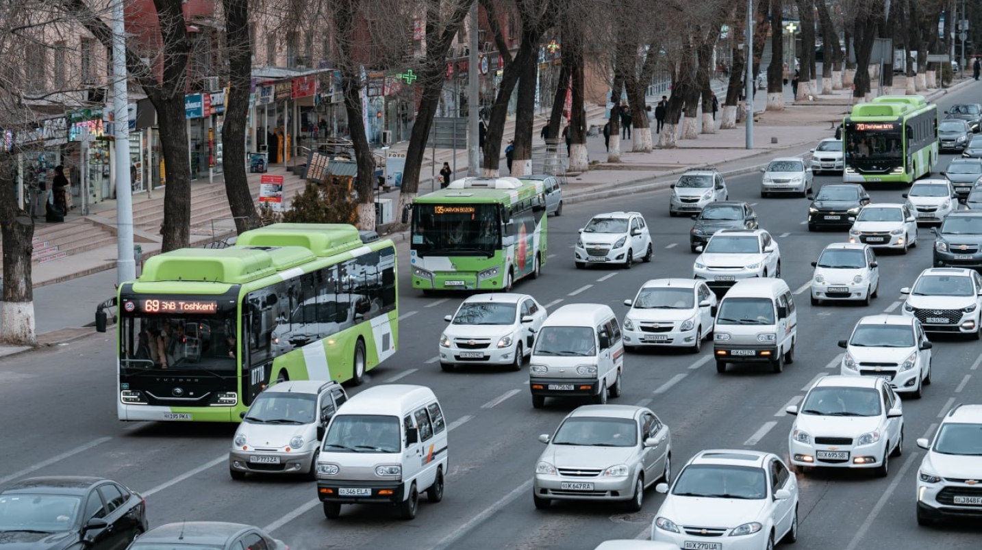 2025-yildan avtobuslarda yo‘l haqi uchun naqd pul qabul qilishdan voz kechiladi — Transport vaziri