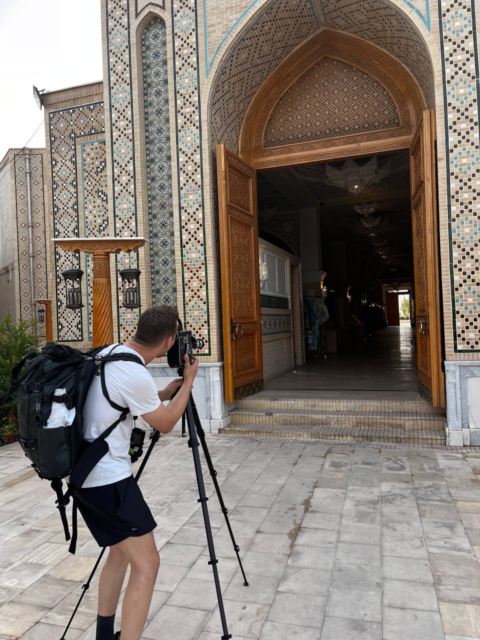 Fransuz jurnalisti “Holiday Magazine” maxsus soni uchun O‘zbekistonda bo‘ldi