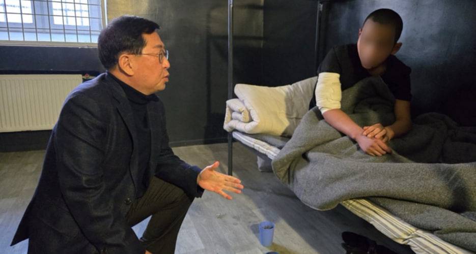 Ukrainada asirga tushgan Shimoliy Koreya askari o’zlarini Janubiy Koreyaga topshirishni so‘radi