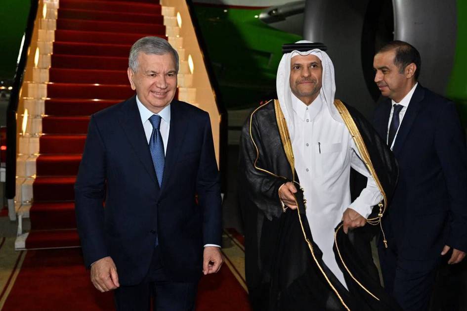 Shavkat Mirziyoyev amaliy tashrif bilan Qatarga yetib bordi