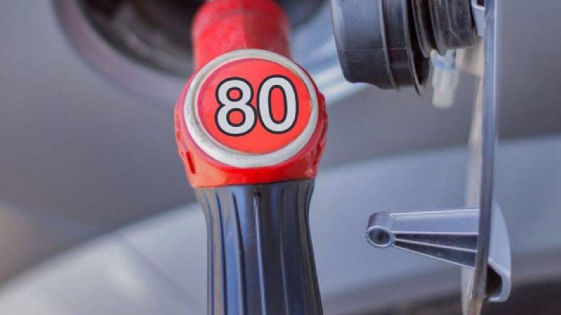 Oʻzbekistonda 1-dekabrdan Ai-80 benzini sotuvi toʻxtatiladi