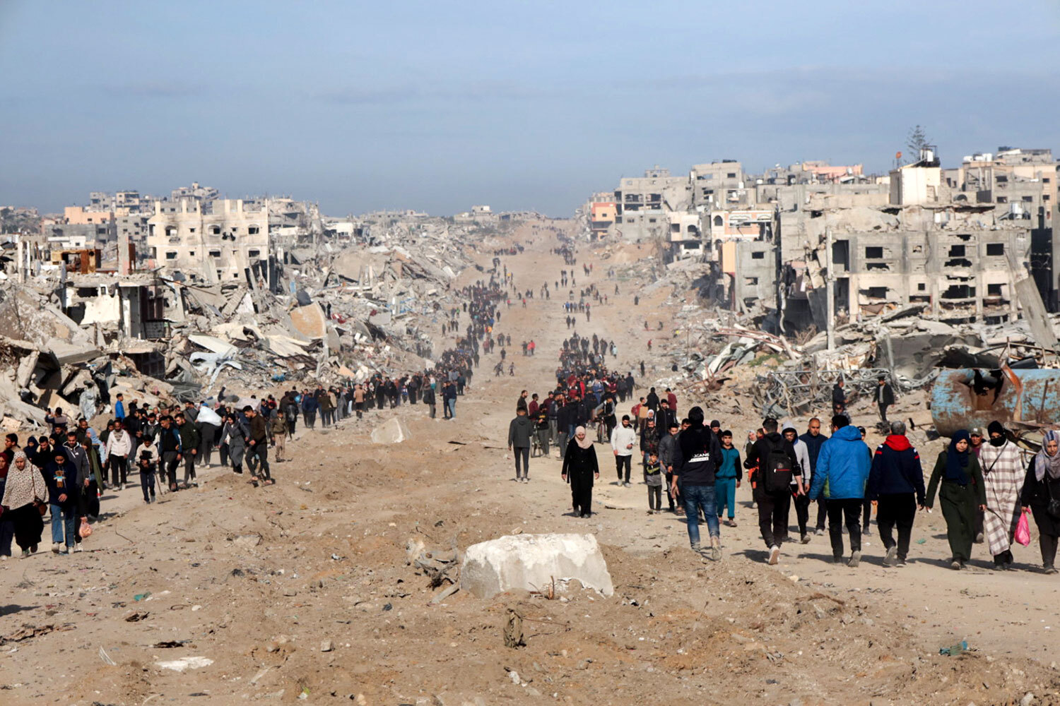 G‘azoda qariyb 75 ming odam BMT binolarida jon saqlamoqda