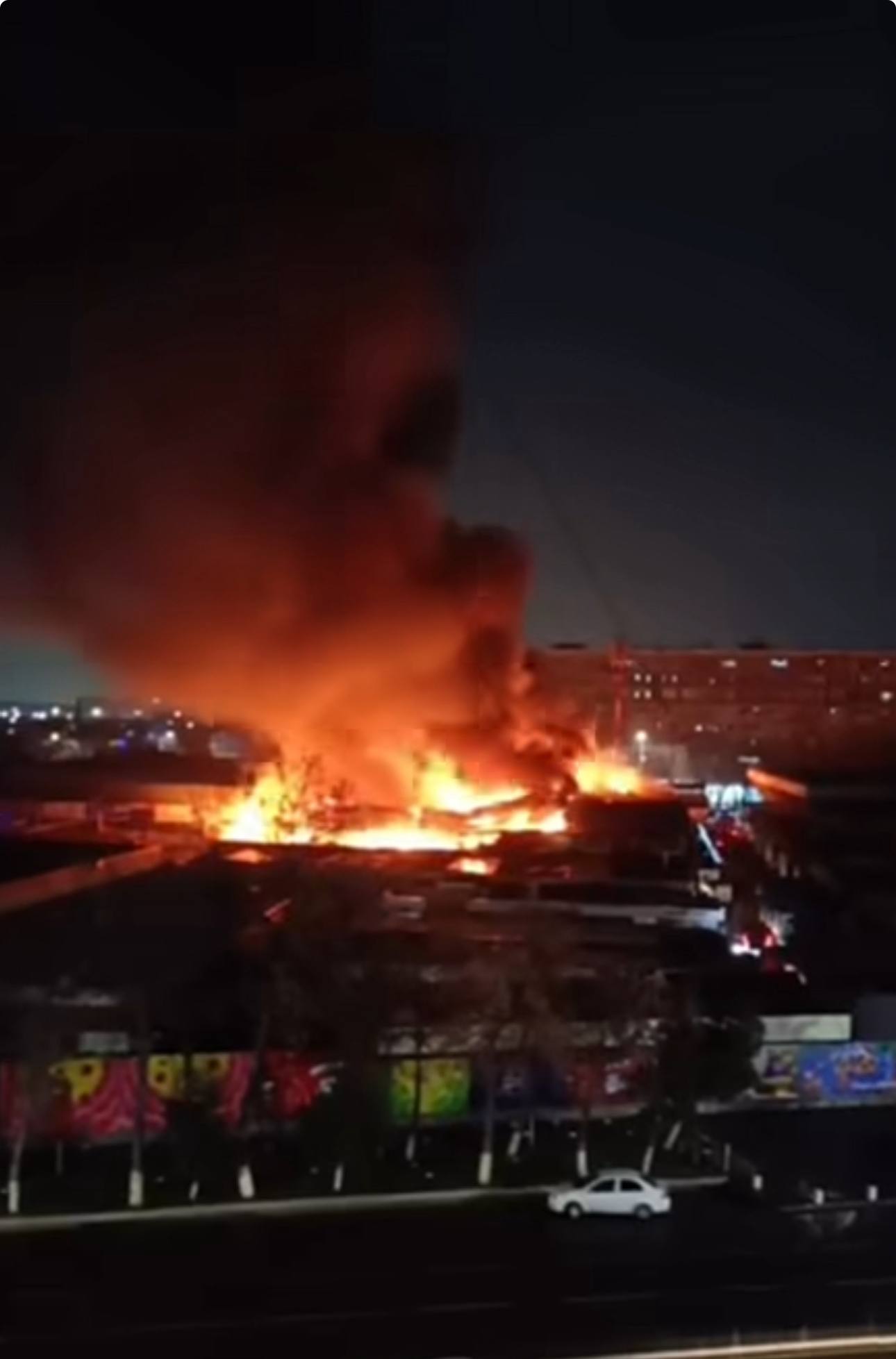 Toshkentning Yashnobod tumanidagi “Aviasozlar” bozorida yong‘in sodir bo‘ldi